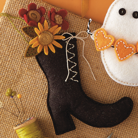 Felt Harvest Witch Boot Etched Dies by Nichol Spohr